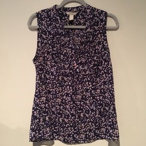 Sleeveless blouse